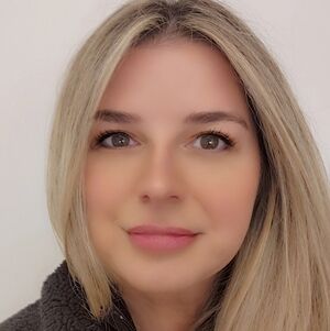 Meet your Posher, Liz